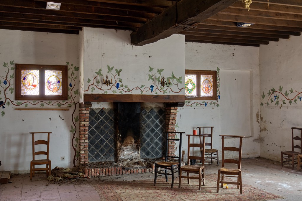HDR green world greenworld belgie belgique belgium urbex decay verlaten boerderij lost place places kasteeldomein abandoned explorer